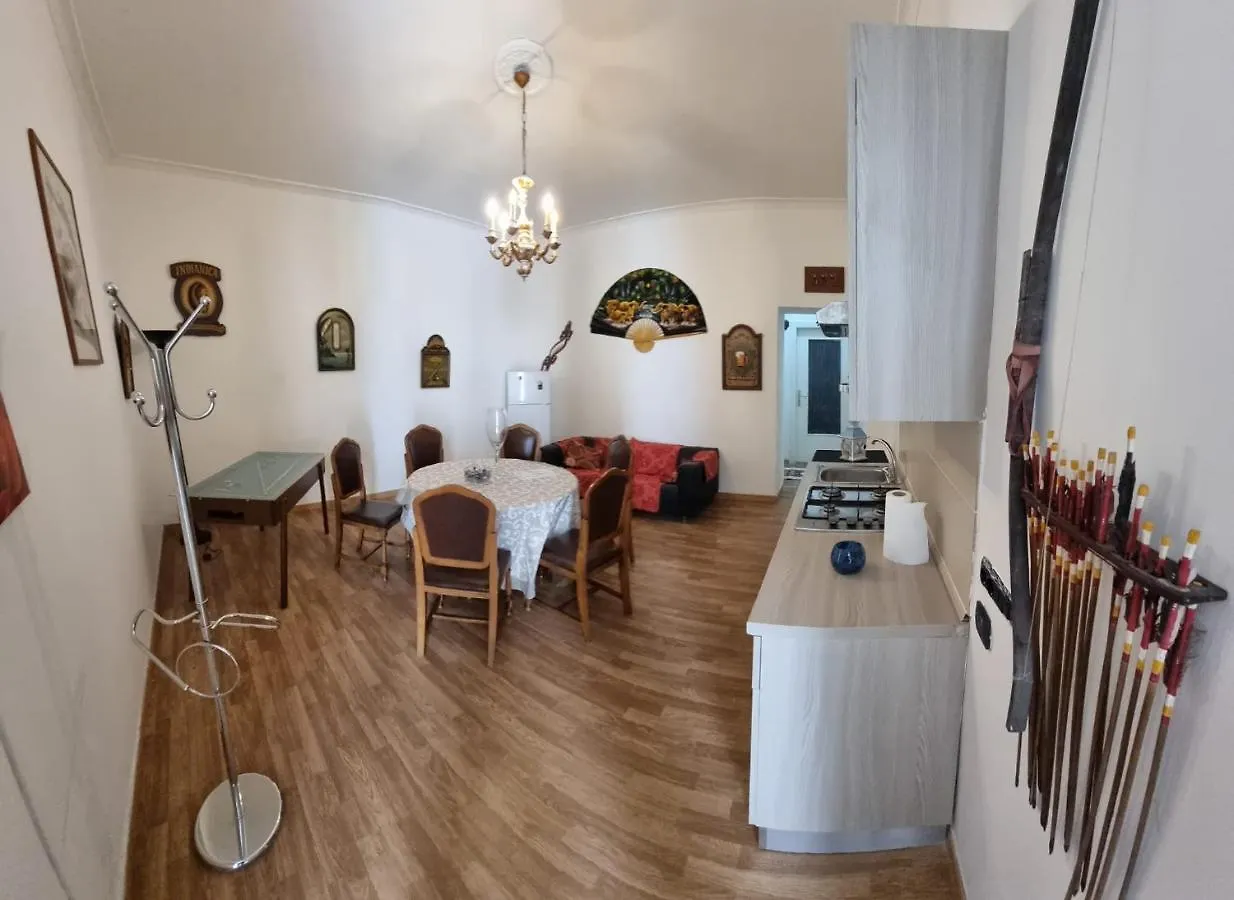 A Casa Di Guido Bed & Breakfast Naples