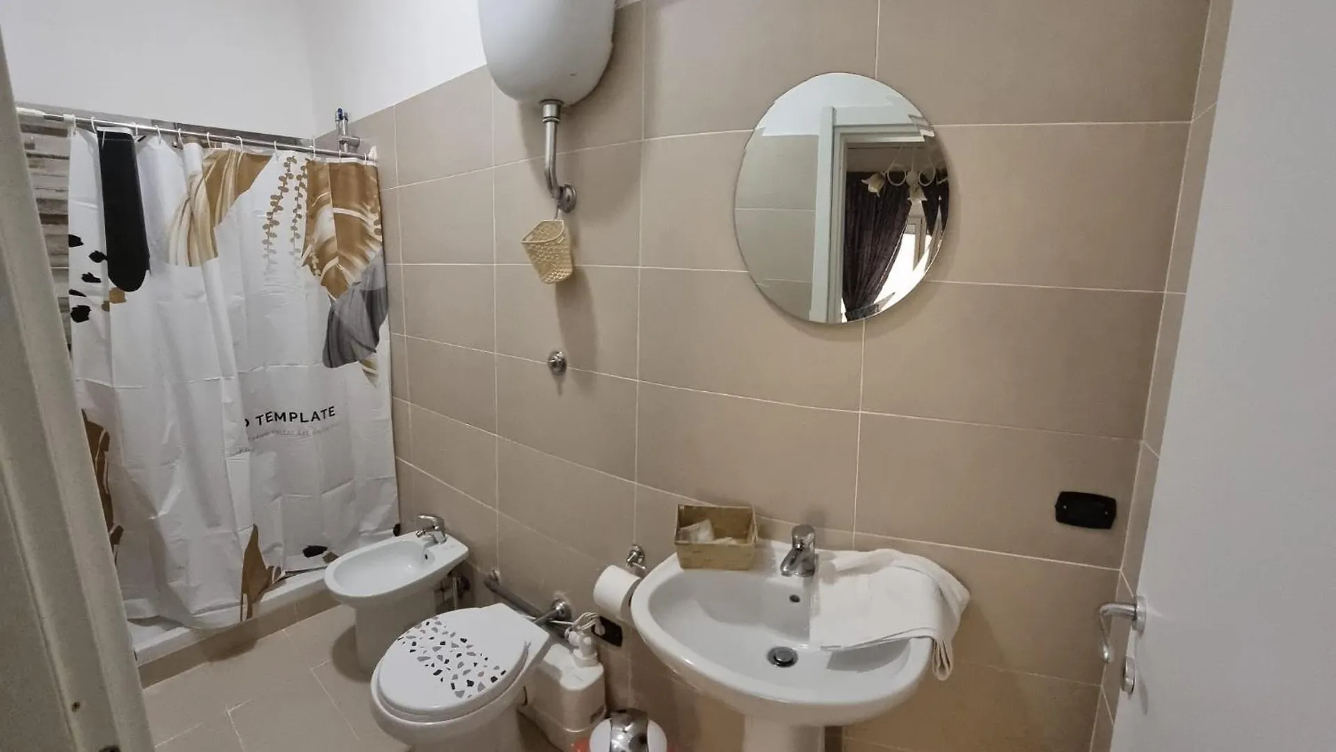 A Casa Di Guido Bed & Breakfast Naples 0*,  Italy